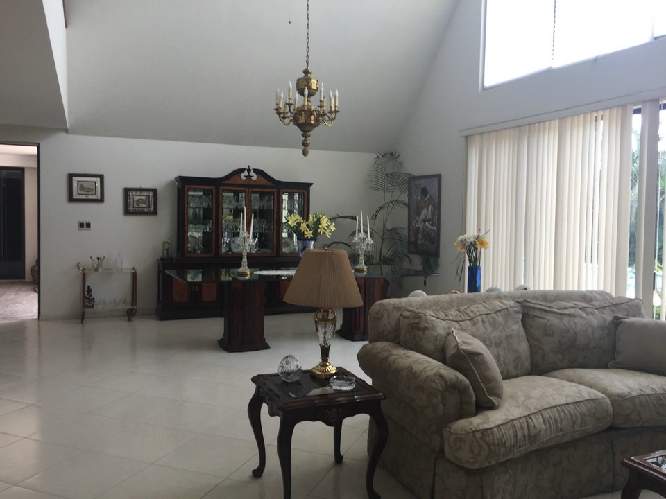 Sra. Medellin.com